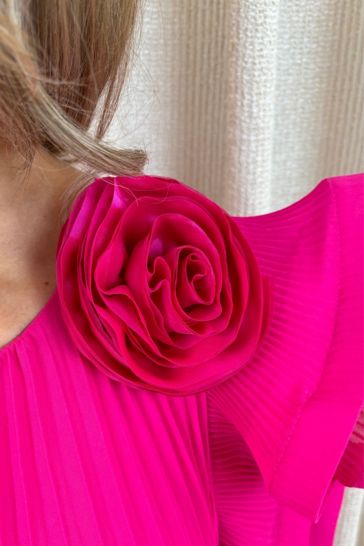 4129 shocking pink
