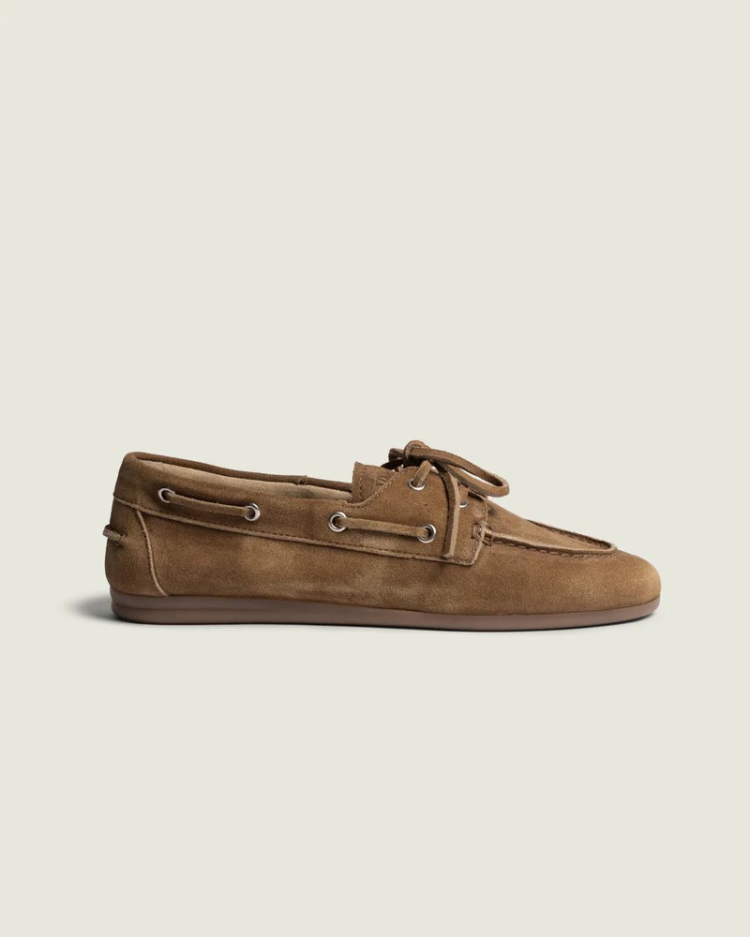  209 Camel