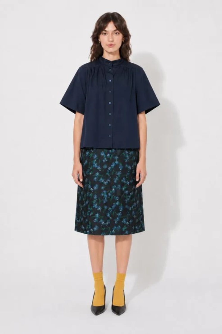 890 Blue Flowers