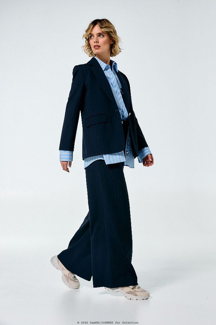 20 Blue Black