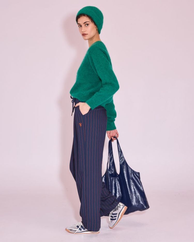   589 Navy / Bright Red