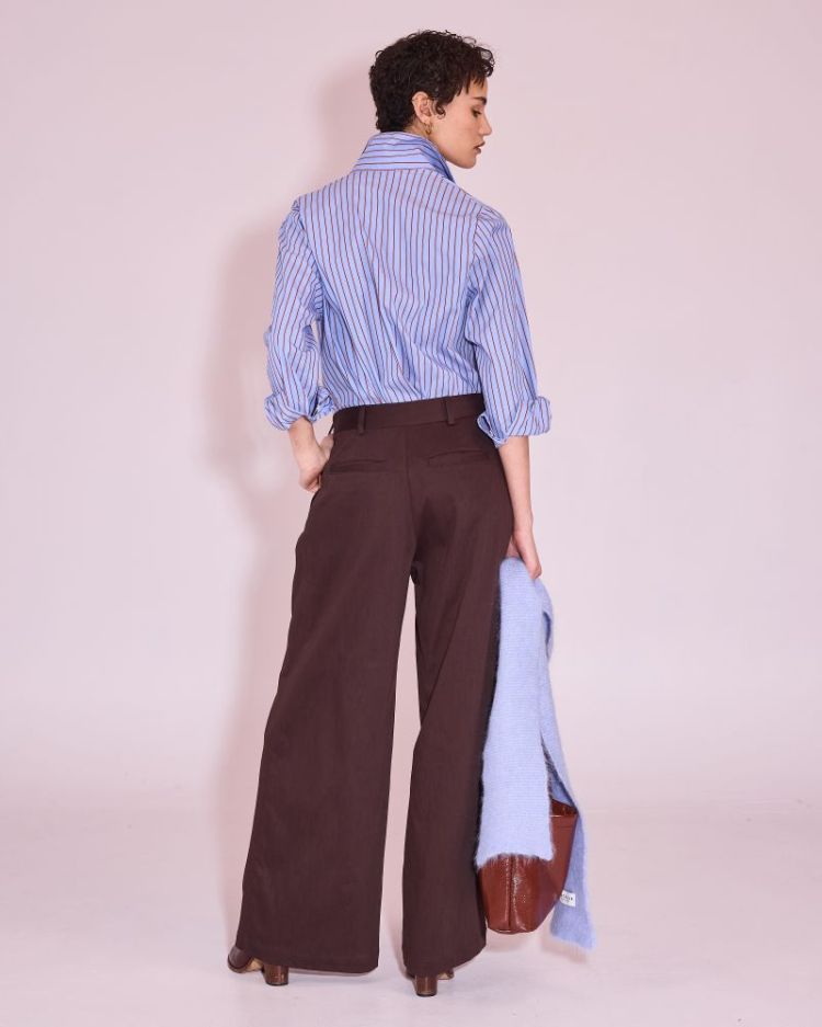   530 Cornflower Blue / Red