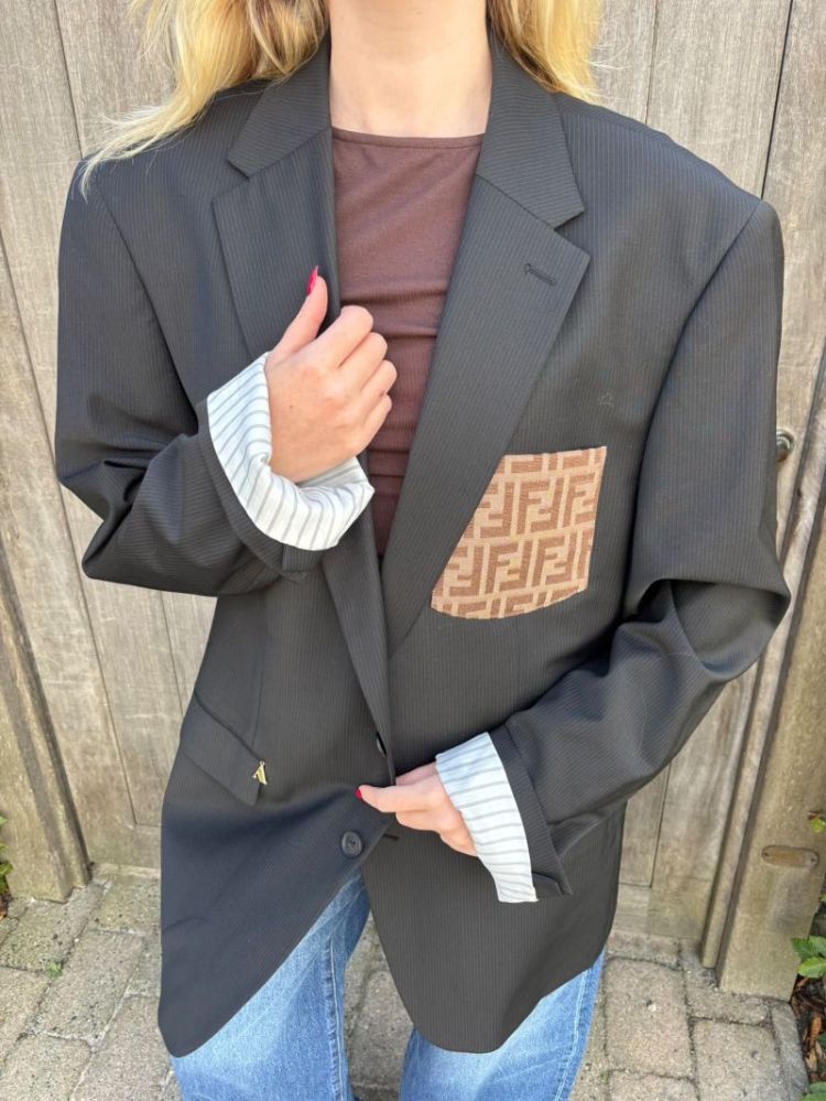  Fendi Camel