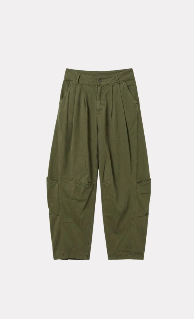  2462 Militare