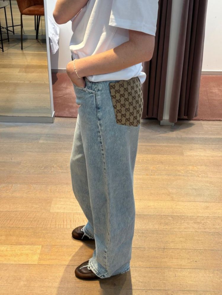  Gucci Beige