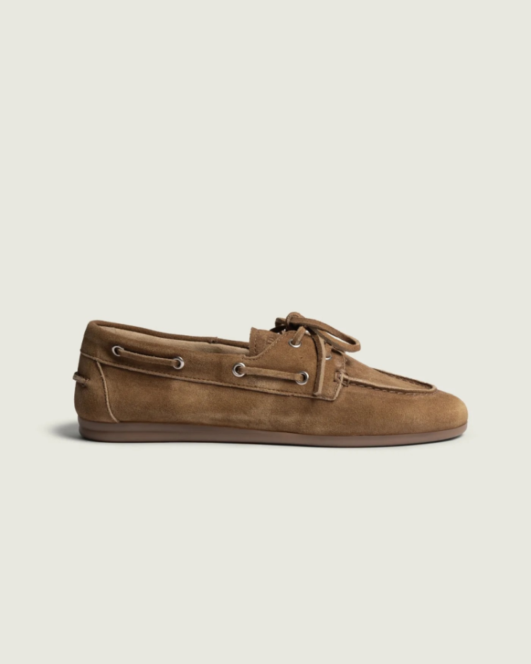  209 Camel